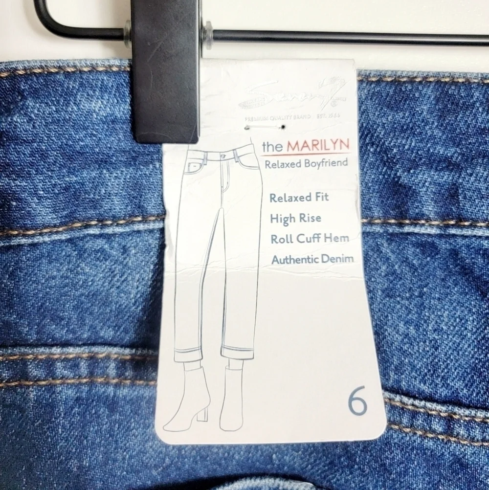 NWT Seven7 100% Cotton Roll Cuff Hem Marylin Boyfriend Women's Jean Size 6